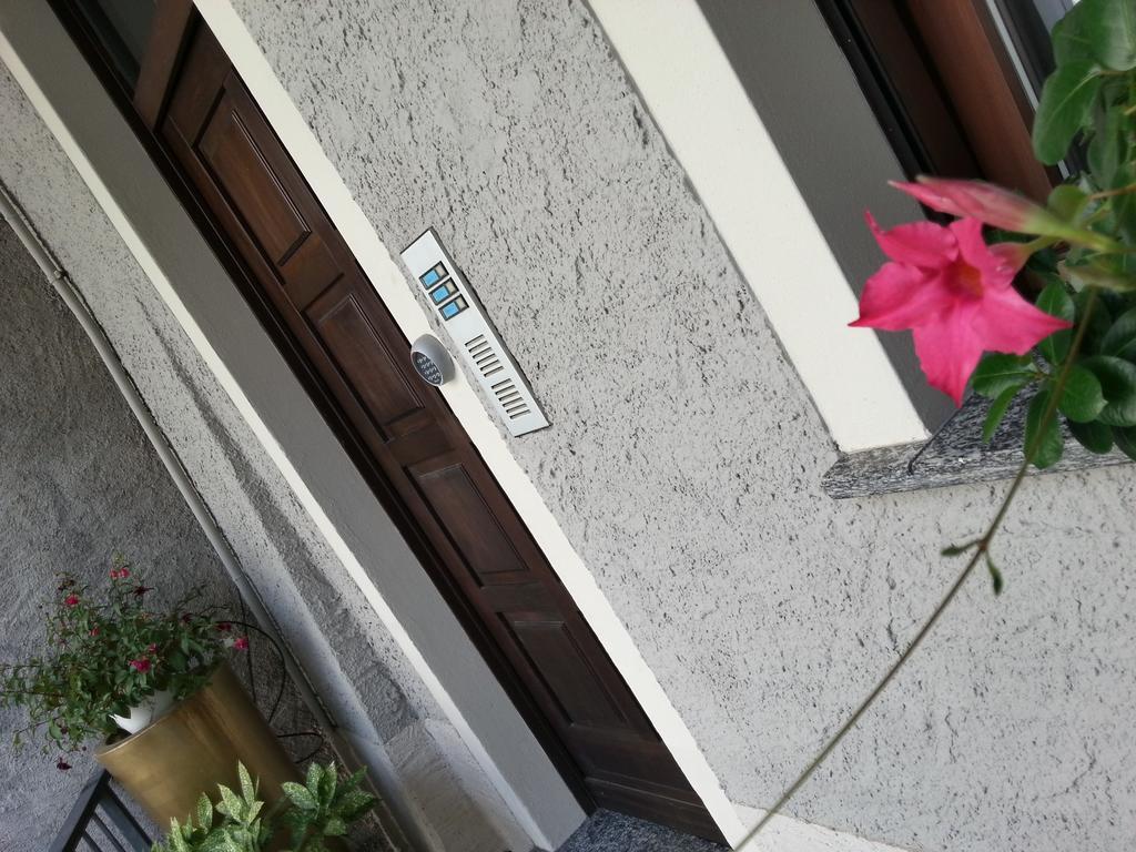 B&B Stephany ティラーノ エクステリア 写真